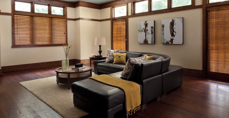 Phoenix hardwood floor and blinds